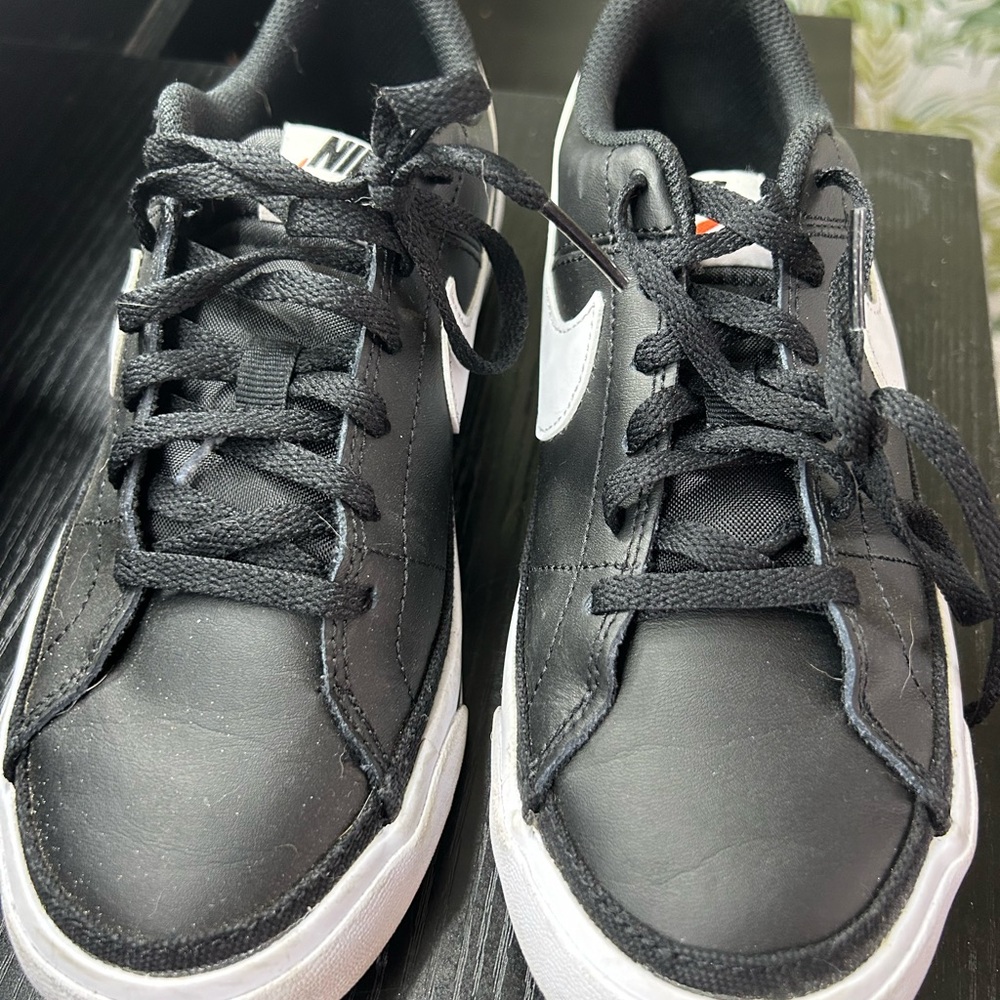 Nike Sneaker
